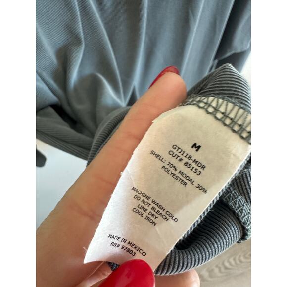 Green Envelope Los Angeles Women's Medium Gray Half Sleeve Droop Neck Blouse - Picture 9 of 9